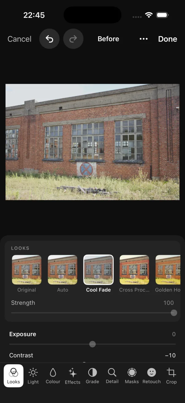 The iPhone editor on Looks: small versions of the photograph with Original, Auto, Cool Fade and Golden Hour, and Strength